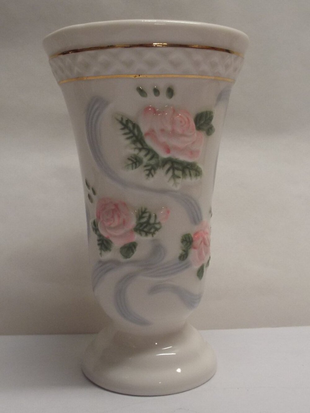 Princess House Rose Garland Porcelain Pedestal Vase - Gold Accents, 6", DARLING
